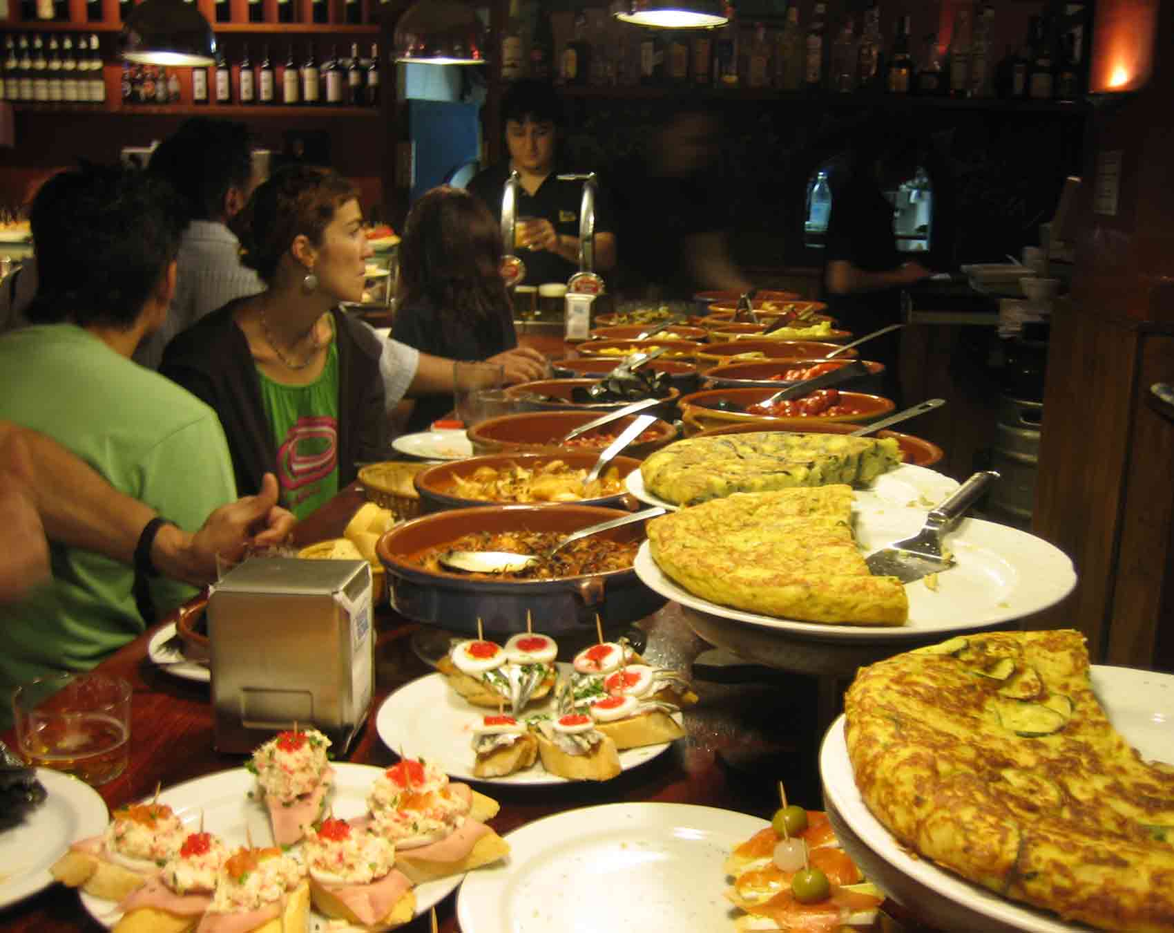 Barcelona Tapas Walking Evening Tour Nattivus